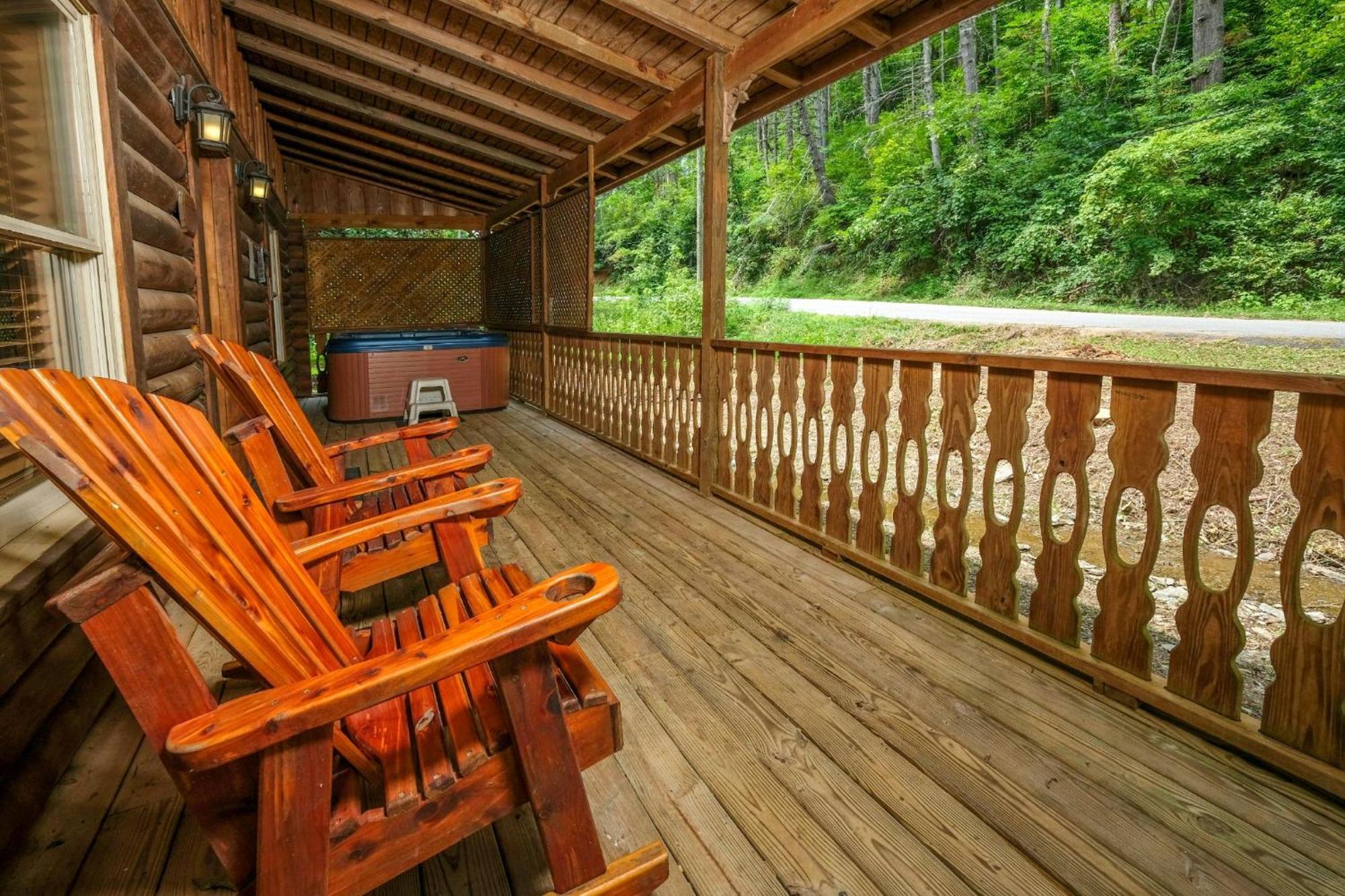 Grove Creek Cabin Гетлинбург Екстериор снимка