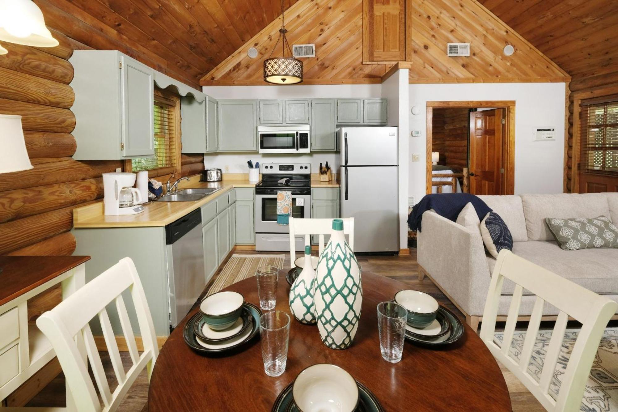 Grove Creek Cabin Гетлинбург Екстериор снимка