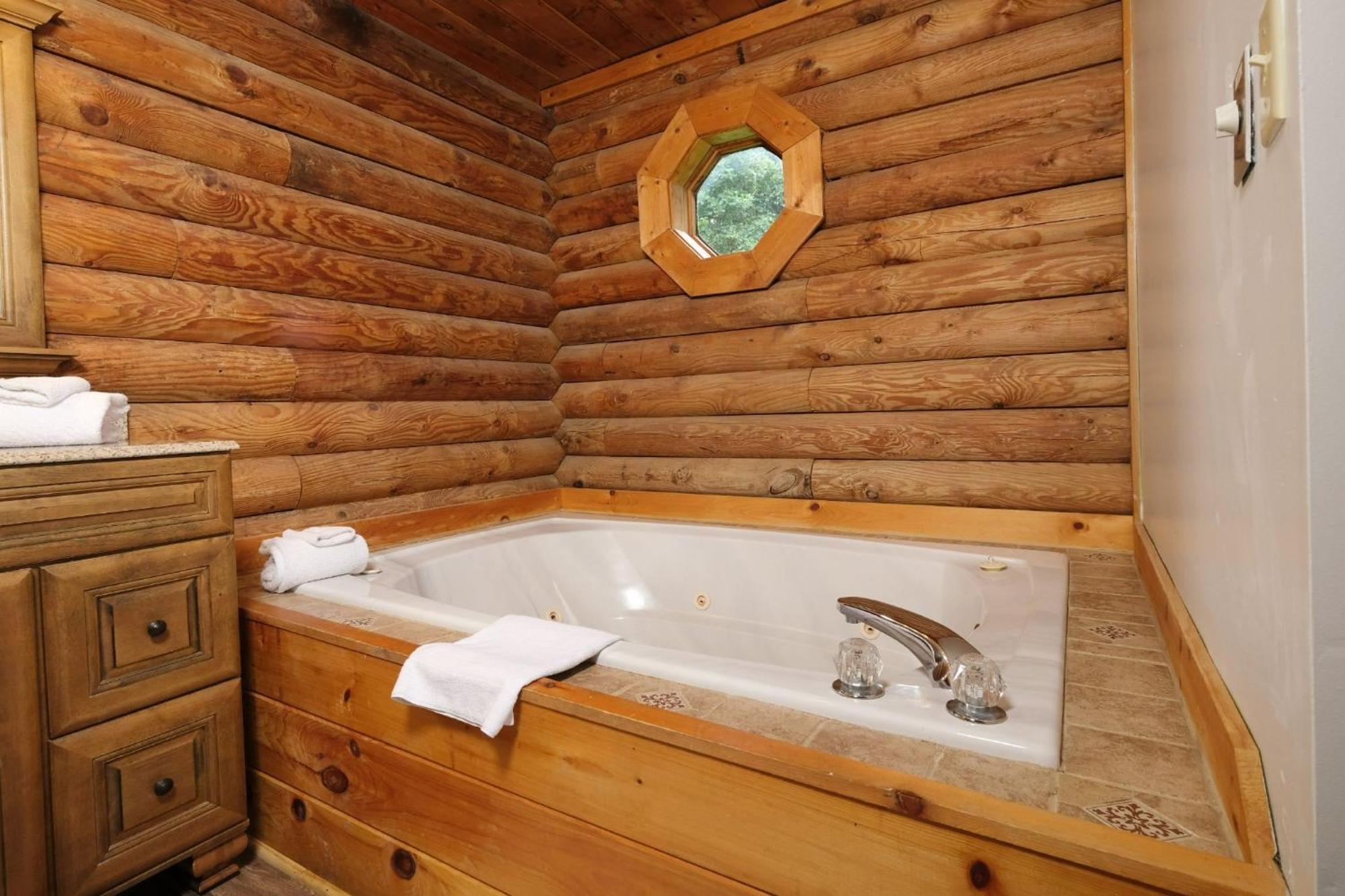Grove Creek Cabin Гетлинбург Екстериор снимка